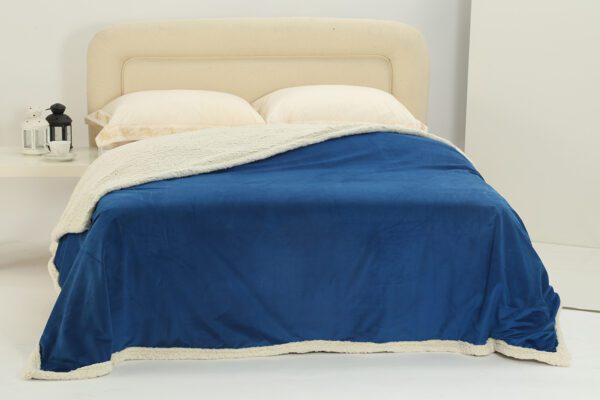 κουβέρτα fleece με sherpa (220cm x 240cm) shaved royal blue Silk Fashion | Maril Home